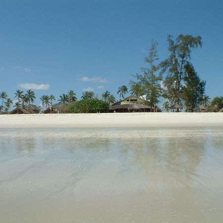 Kipepeo Beach And Village Dar es Salaam Bagian luar foto