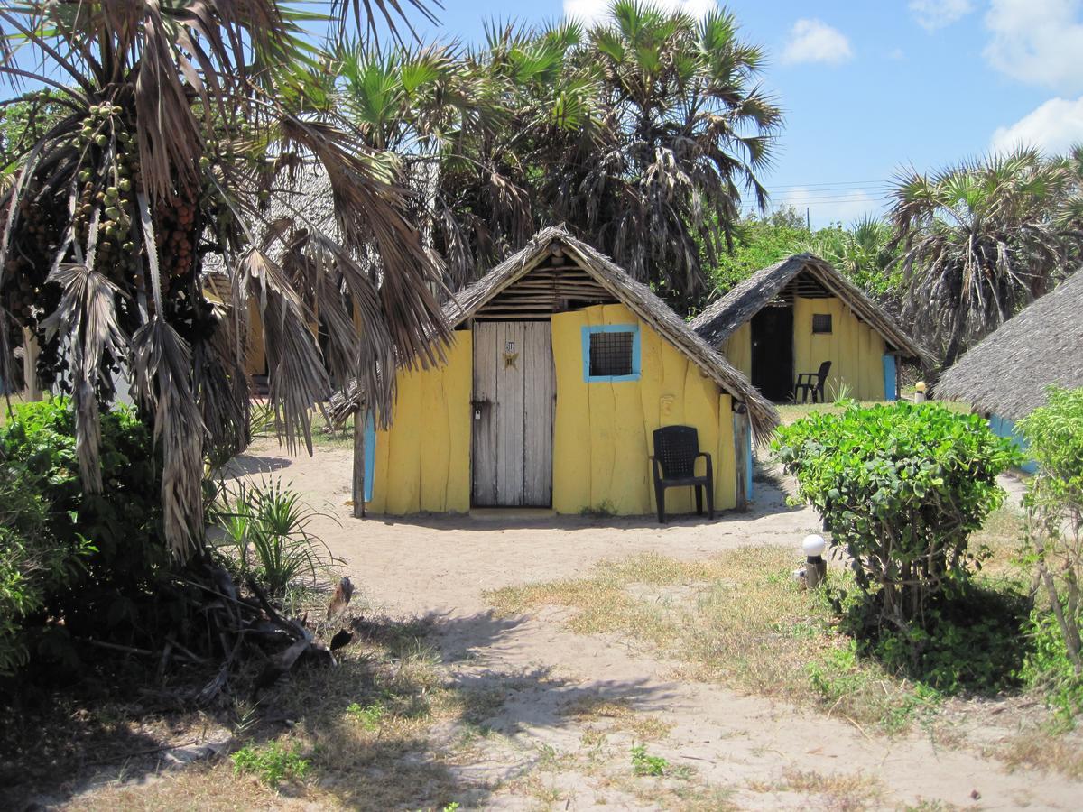 Kipepeo Beach And Village Dar es Salaam Bagian luar foto