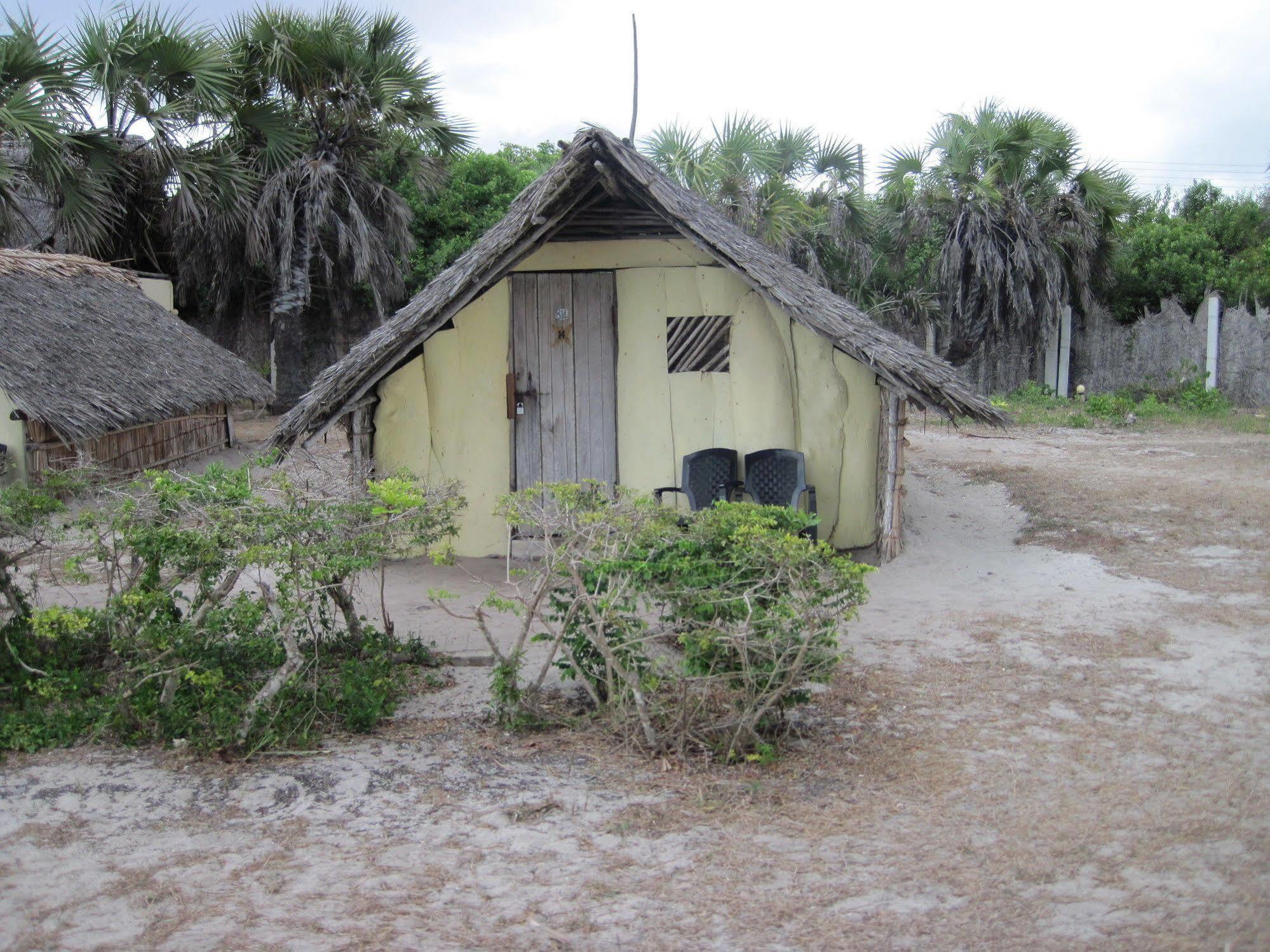 Kipepeo Beach And Village Dar es Salaam Bagian luar foto