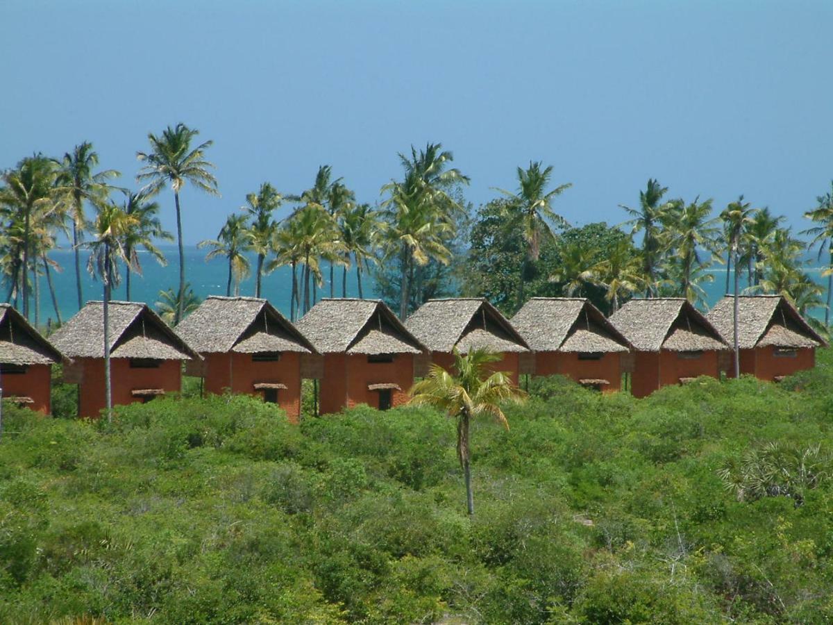 Kipepeo Beach And Village Dar es Salaam Bagian luar foto