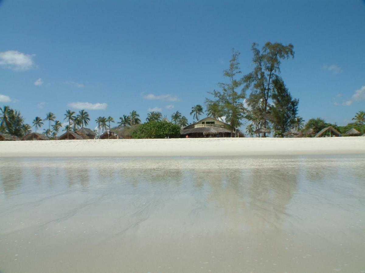 Kipepeo Beach And Village Dar es Salaam Bagian luar foto